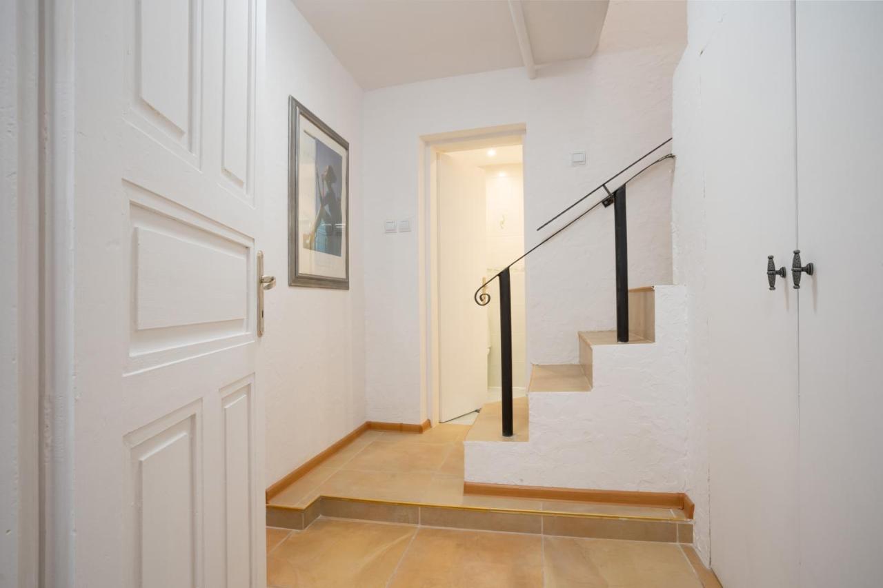 Tsarevets Panoramic Apartments ヴェリコ・タルノヴォ エクステリア 写真