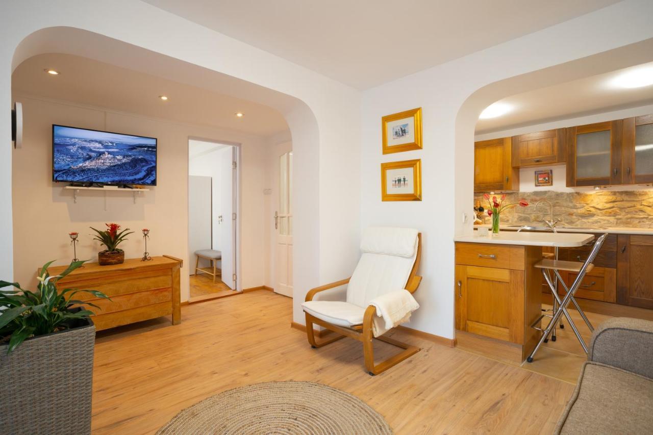 Tsarevets Panoramic Apartments ヴェリコ・タルノヴォ エクステリア 写真