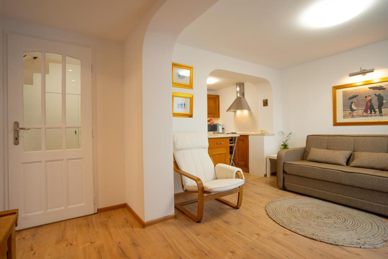 Tsarevets Panoramic Apartments ヴェリコ・タルノヴォ エクステリア 写真